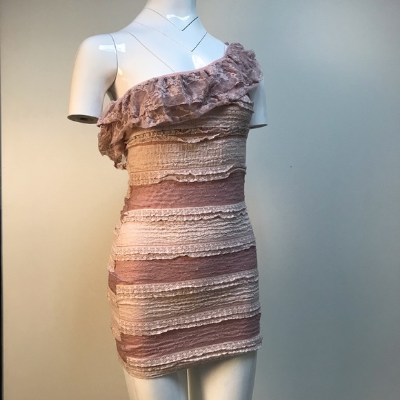 Marquis pink ruffle lace one shoulder mini dress - Picture 2 of 7